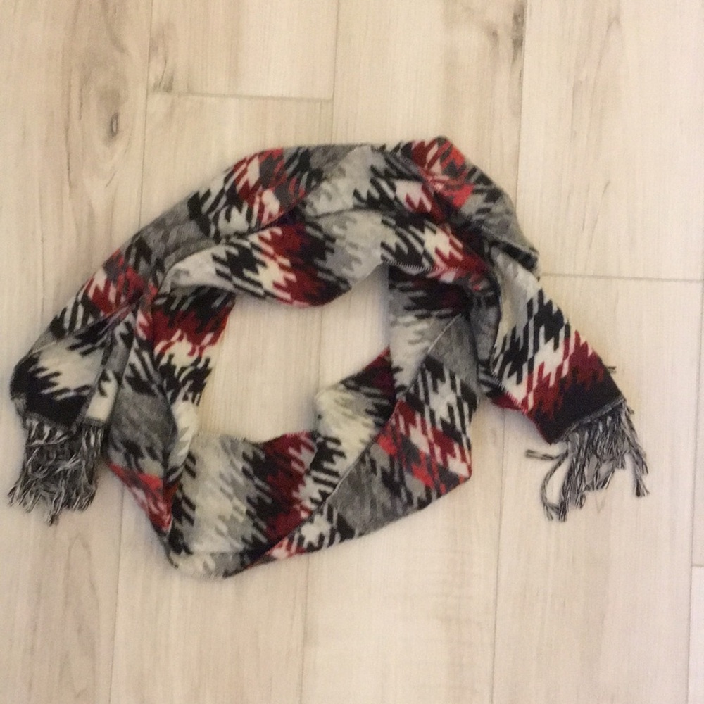 Black grey and red scraf